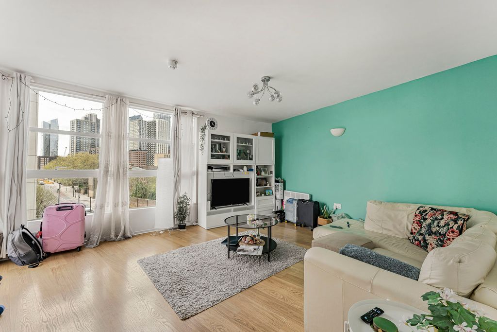 Property photo 2 of 20 Reception Room