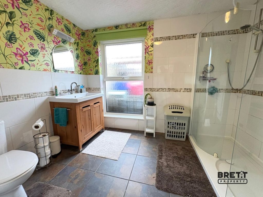 Additional image 6 of 4 bed end terrace house to rent56 John Street, Neyland, Milford Haven, Pembrokeshire. SA73