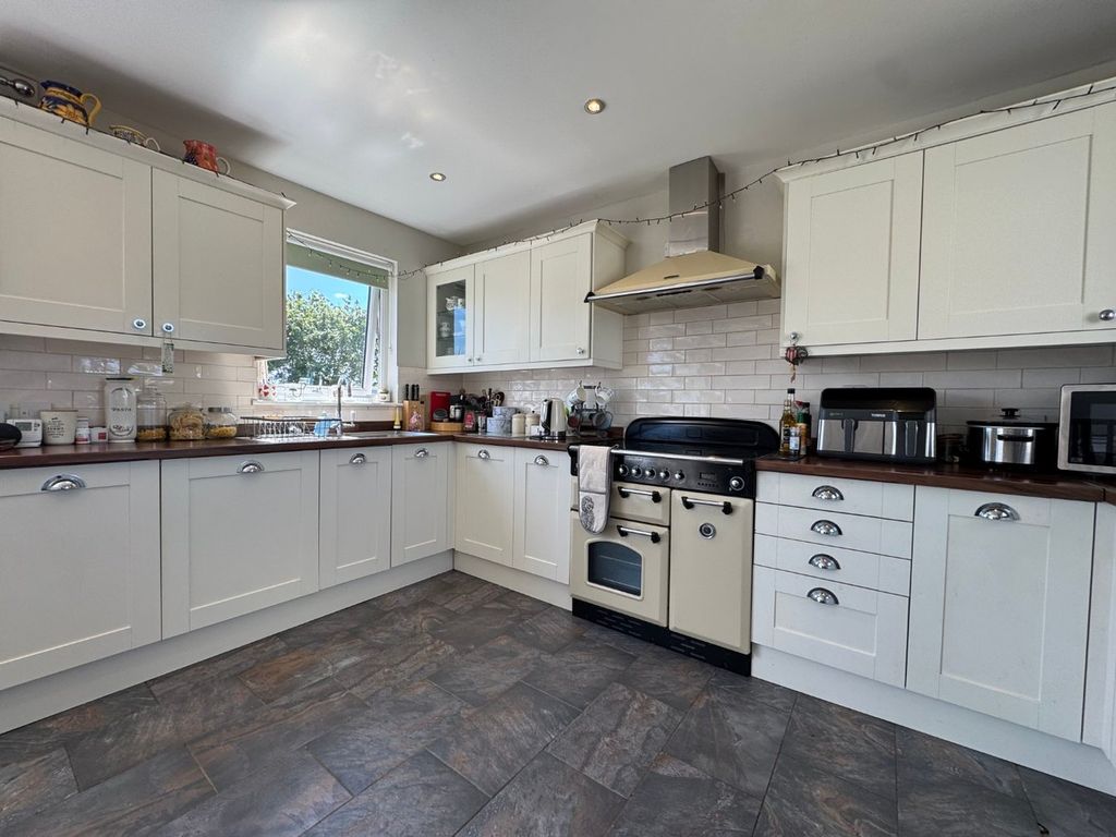 Additional image 10 of 3 bed detached bungalow for sale9 Parc Yr Ynn, Llandysul SA44
