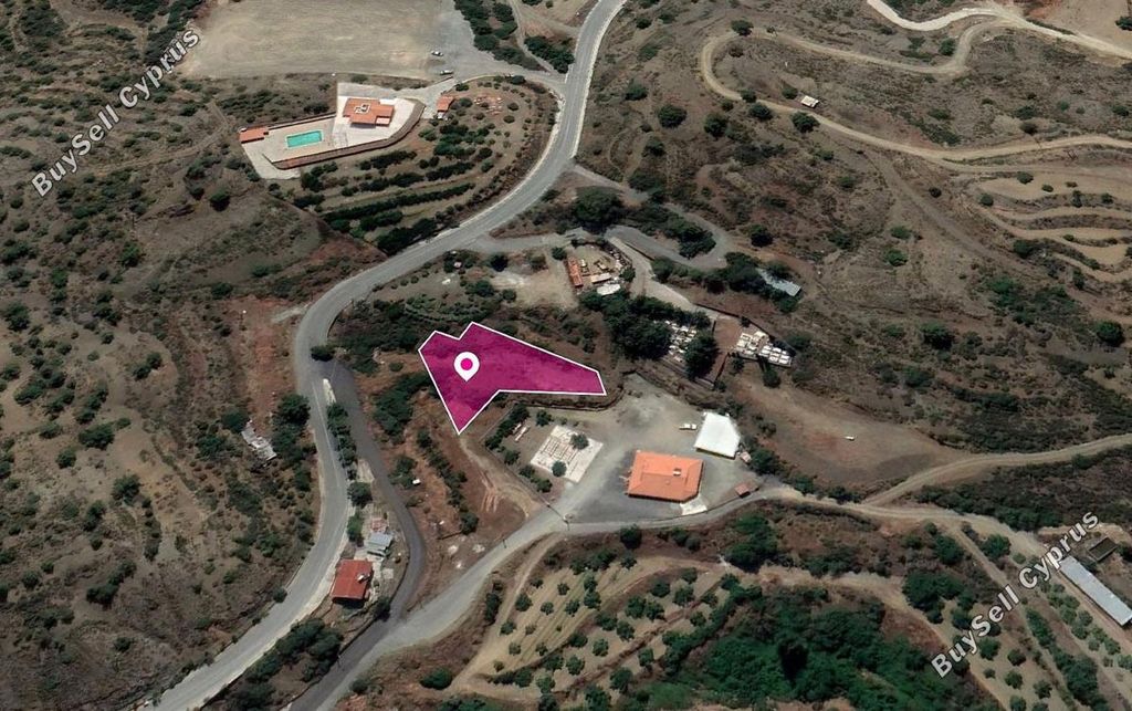 Property photo 2 of 3