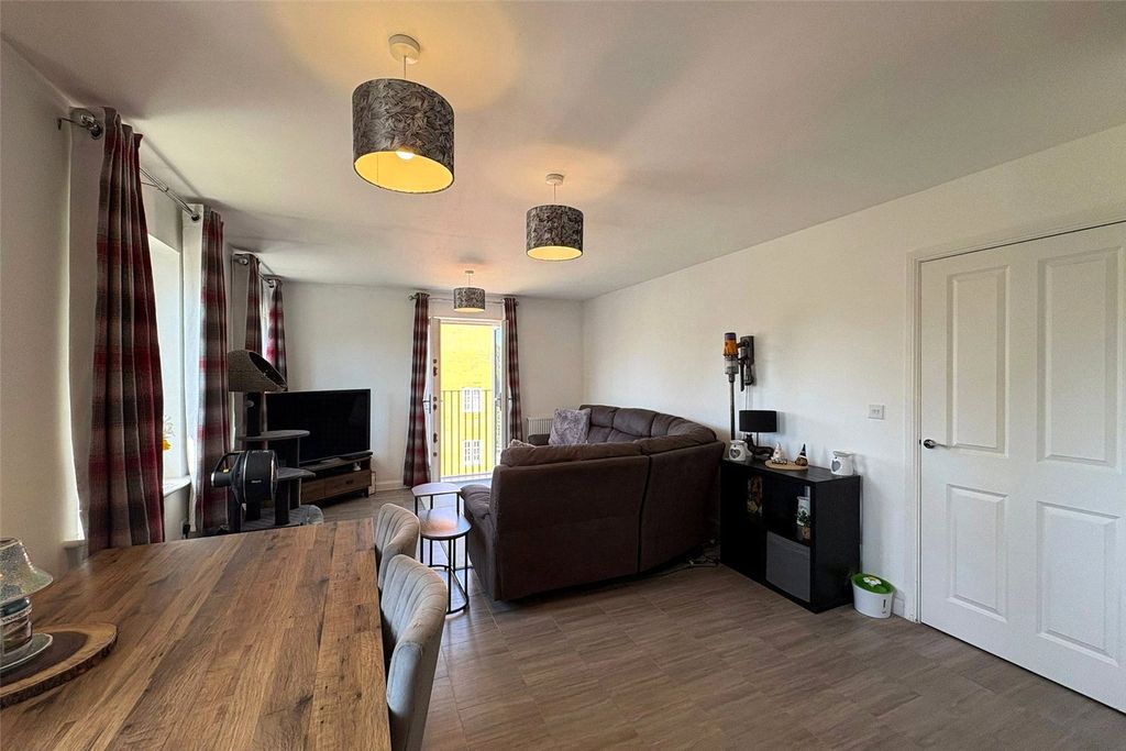 Property photo 2 of 12 Picture No. 07