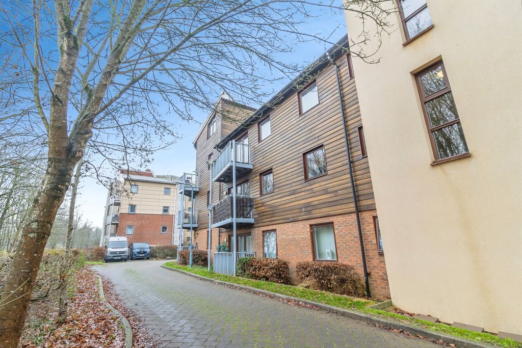 Property photo 2 of 13