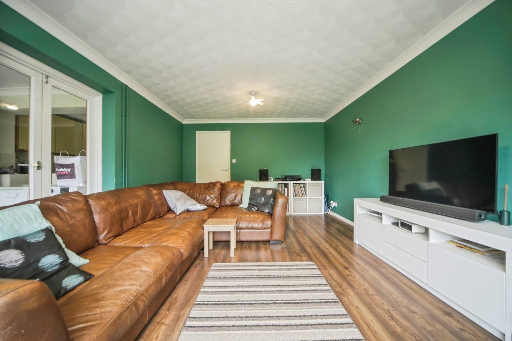 Property photo 2 of 21