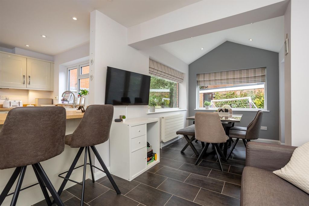 Property photo 3 of 38 Shillan-15.Jpg