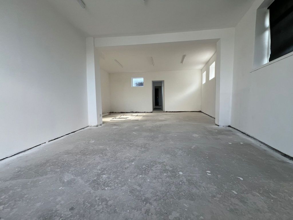 Property photo 3 of 4 Gallery