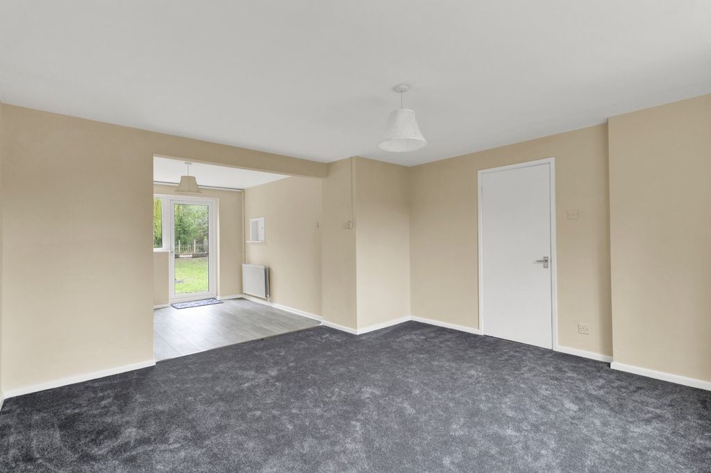 Property photo 2 of 15 Picture No. 03