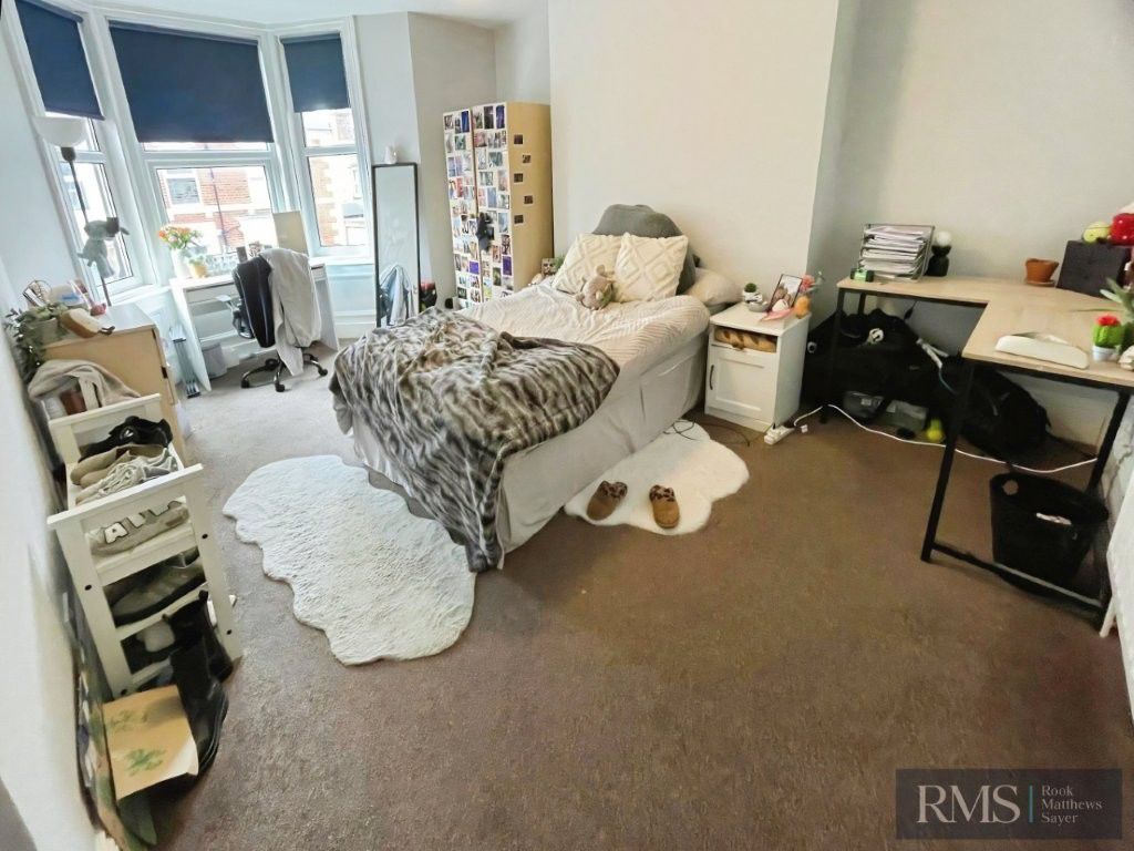 Property photo 3 of 7 Photo 1