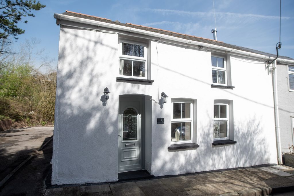 Property photo 1 of 44 Photo 2