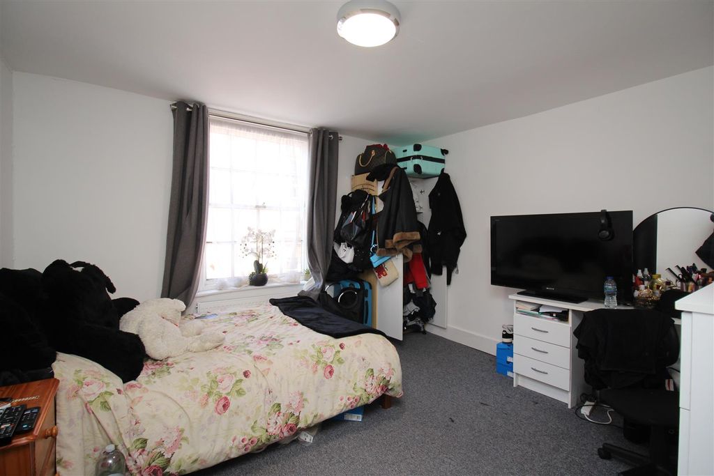 Property photo 2 of 10 Img_4462.Jpg