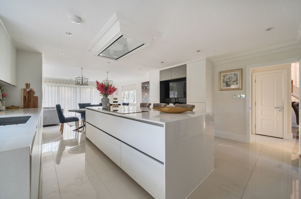 Additional image 7 of 6 bed detached house for saleHeather Lane, Up Nately, Hook RG27