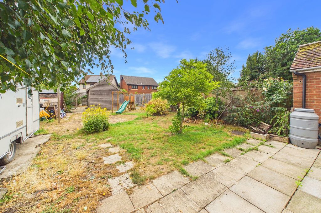 Property photo 3 of 23