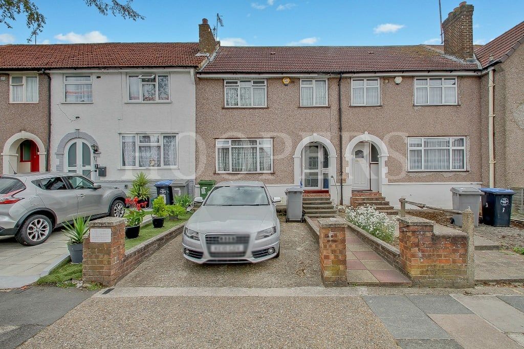 Property photo 1 of 12