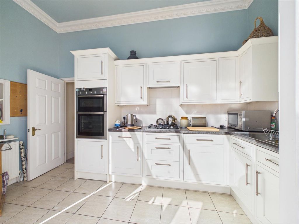 Additional image 6 of 2 bed flat for saleBeauchamp Road, East Molesey KT8