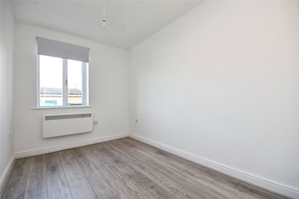 Property photo 3 of 12 Bedroom