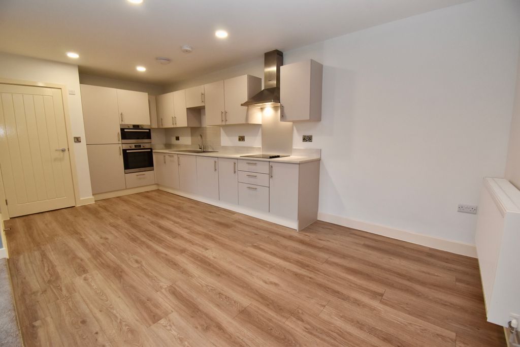 Property photo 2 of 15 Kitchen Diner