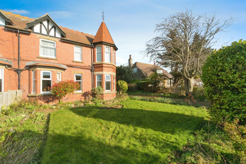Property photo 1 of 17 Photography
