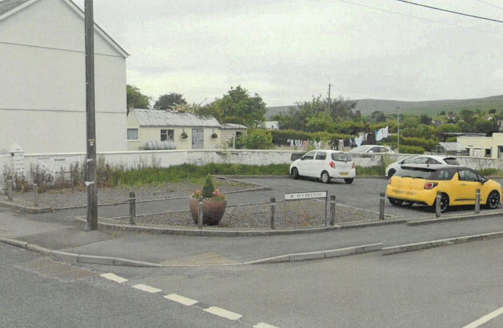 Property photo 3 of 4 Not Specified