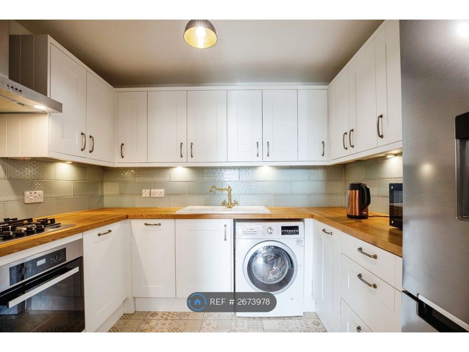 Property photo 1 of 14 Kitchen