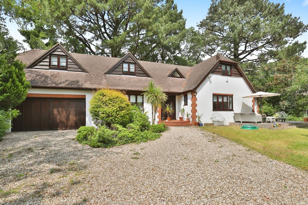 Property photo 1 of 28 Photo