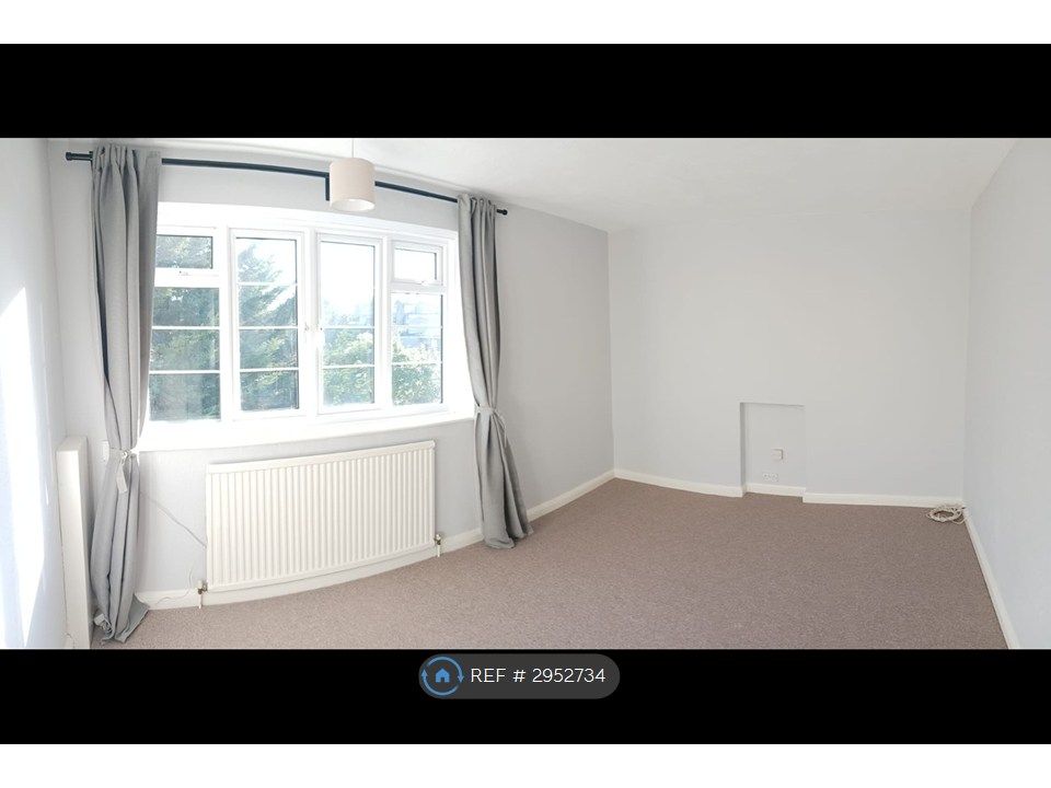 Property photo 2 of 9 Bedroom - Double