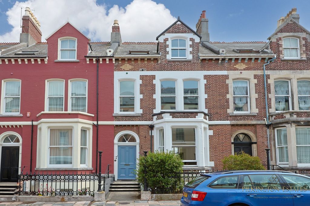 Property photo 1 of 14 4348152