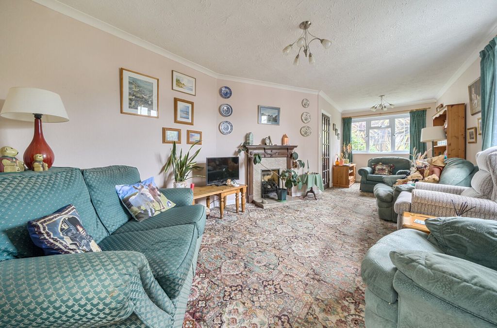 Property photo 3 of 21