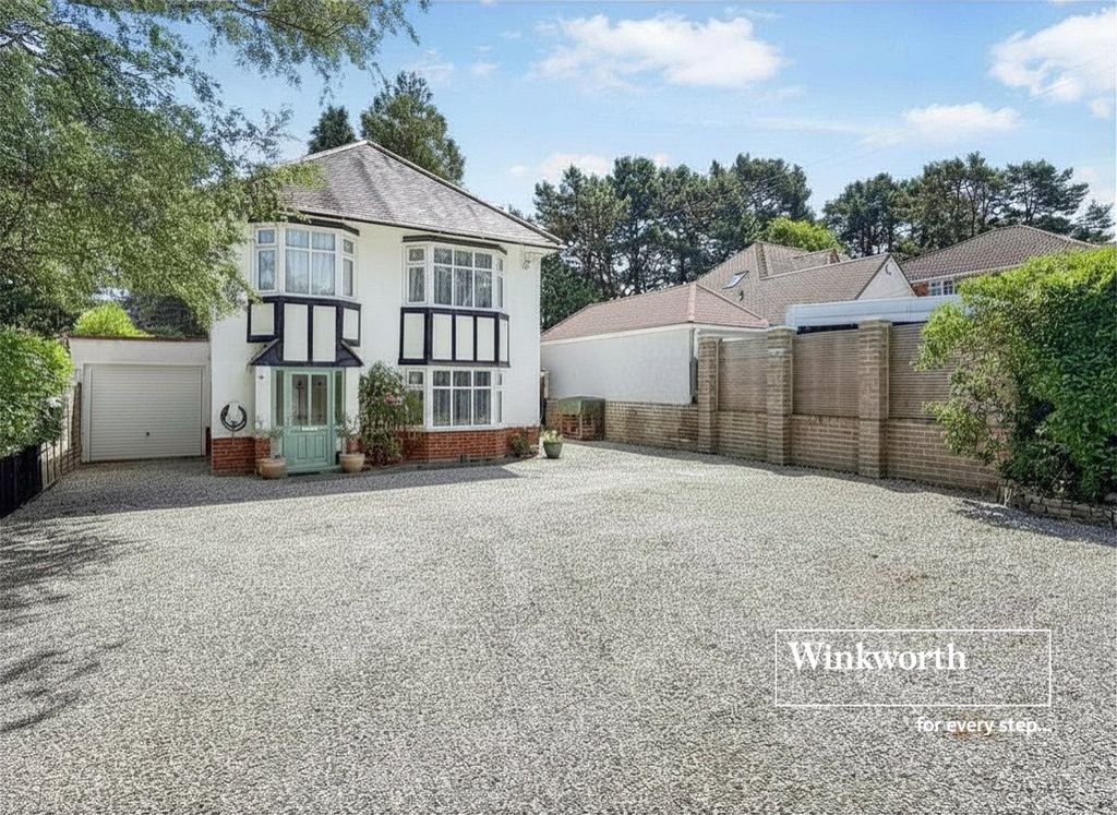 Property photo 1 of 15 Picture No. 11