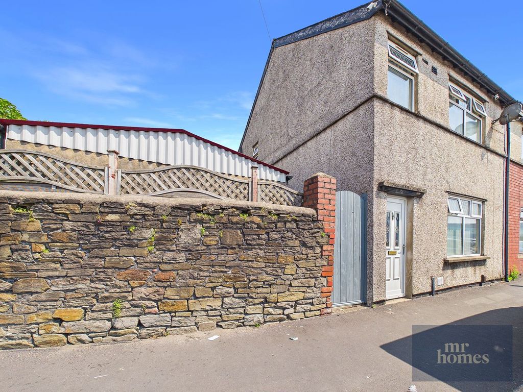 Property photo 1 of 34