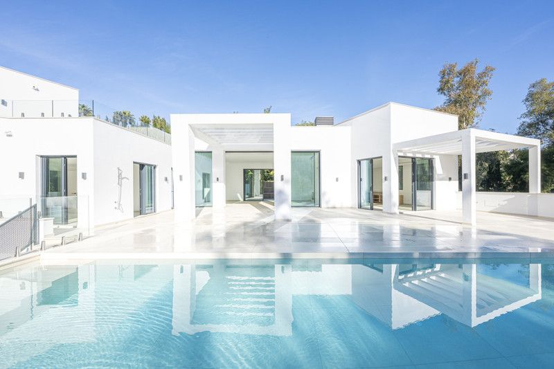 Property photo 1 of 60