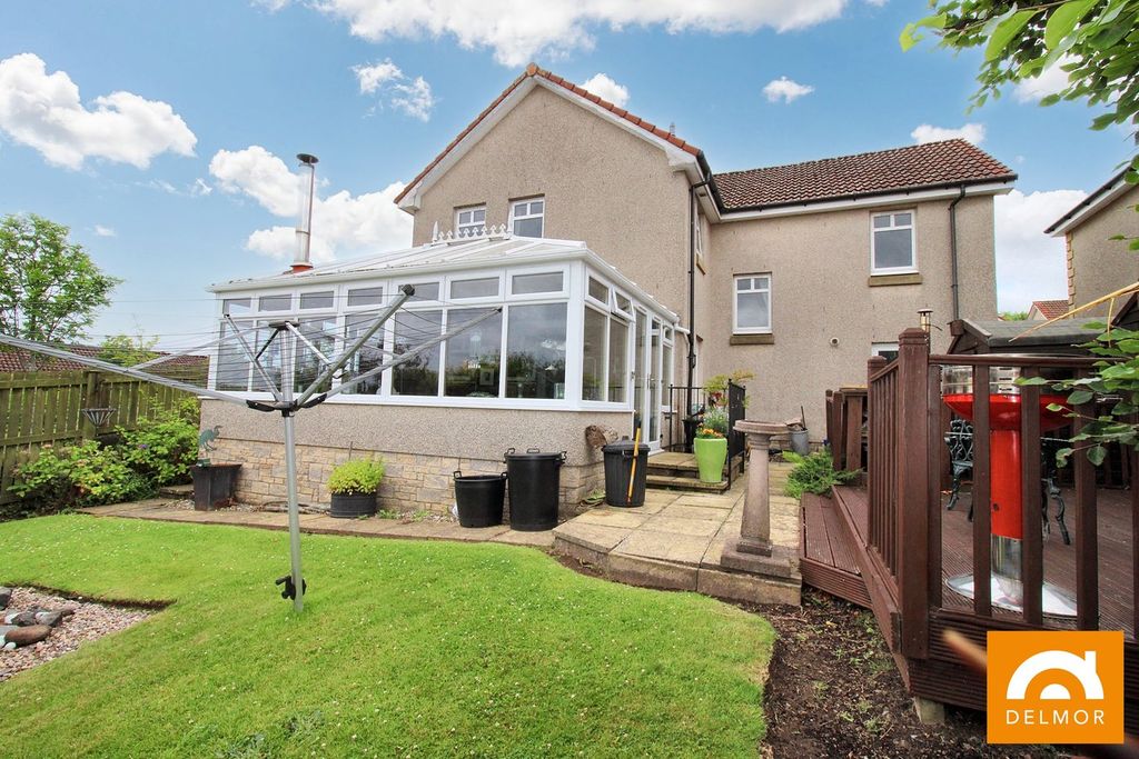 Property photo 2 of 30
