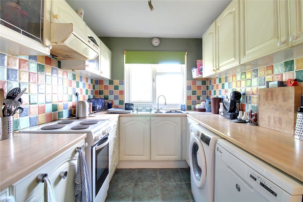 Property photo 3 of 15 Picture No. 06