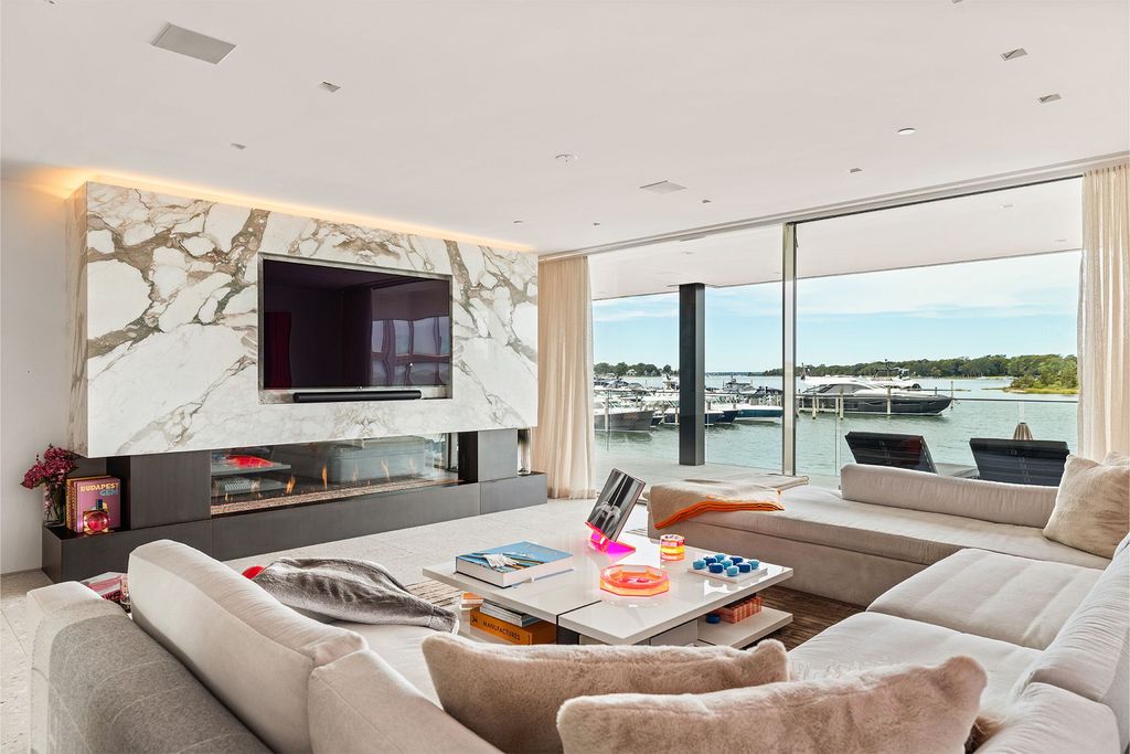 Property photo 3 of 54