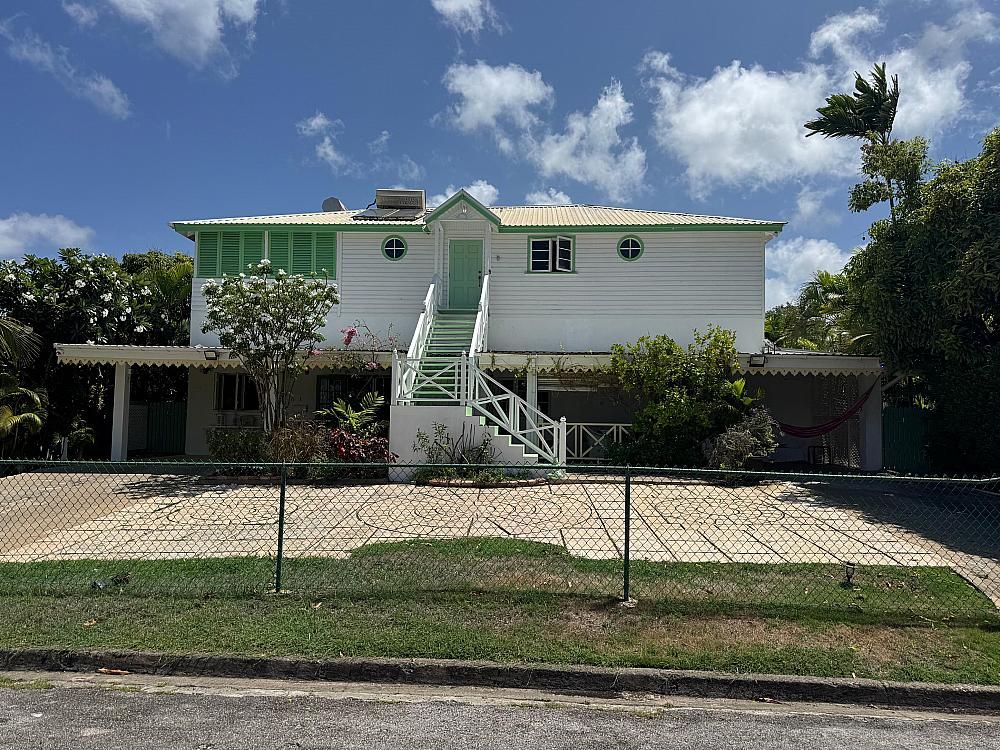 Property photo 1 of 25