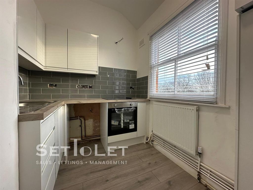 Property photo 1 of 7 d83F6c14-F81E-4E6c-87Bf-1007A1E32c76.Jpg