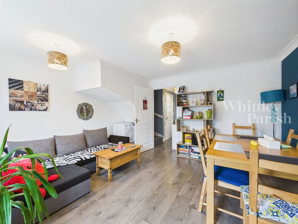 Property photo 3 of 13