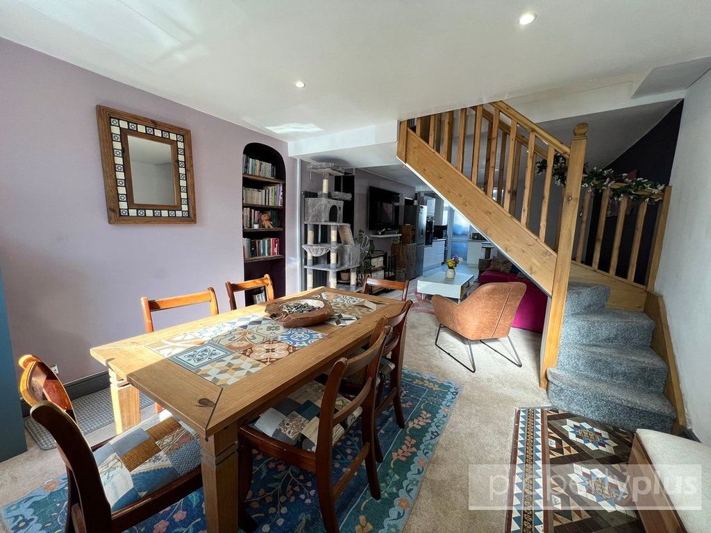 Property photo 3 of 16 Picture No. 03