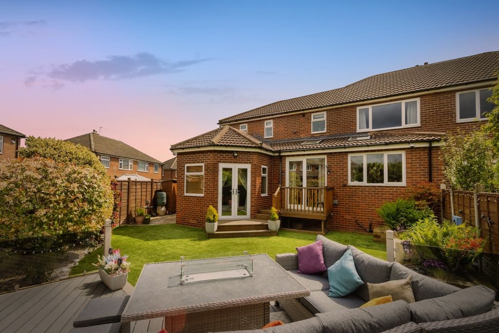 Property photo 1 of 32 Pbox-Img.Jpg