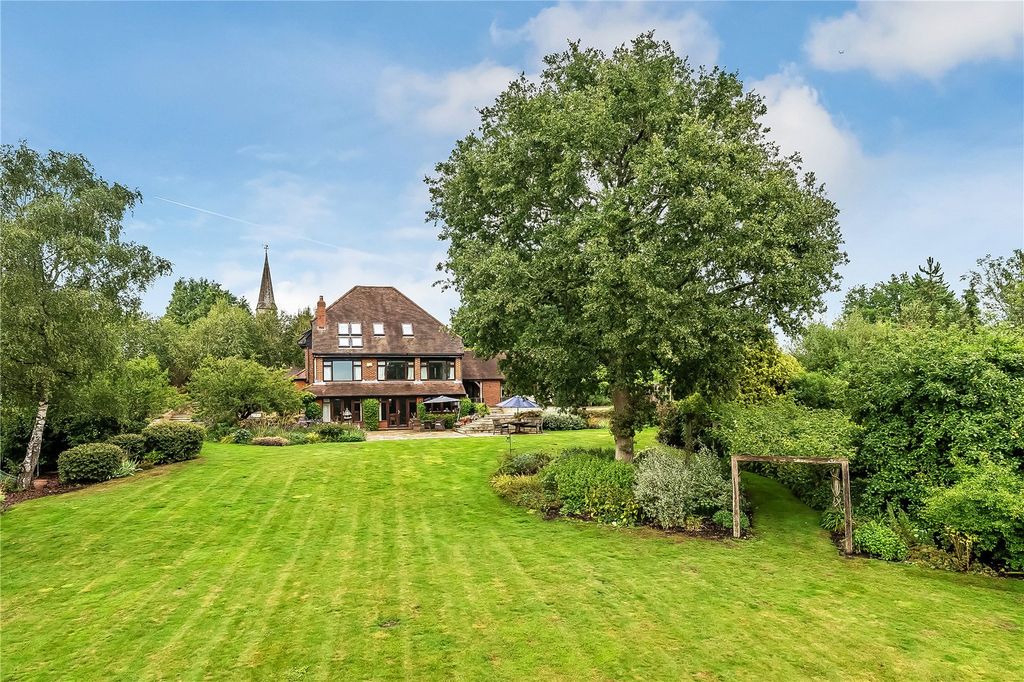 Property photo 2 of 34 Picture No. 17