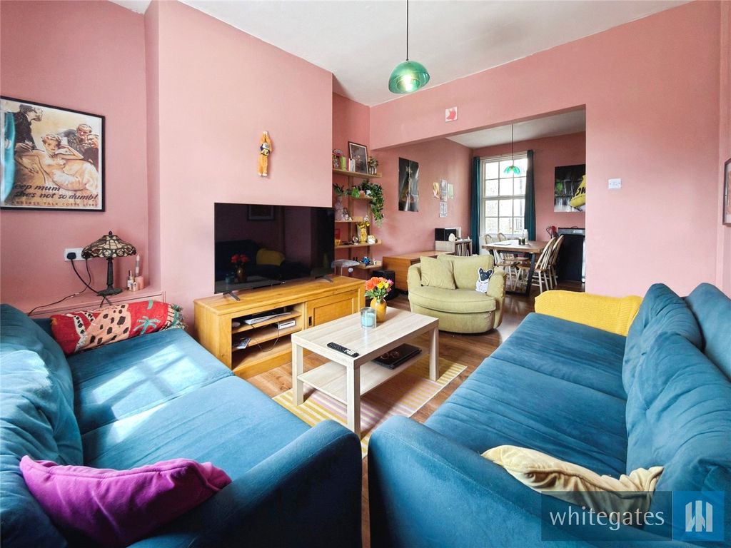 Property photo 3 of 14 Picture No. 07