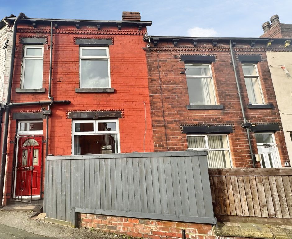 Property photo 1 of 16 Front View