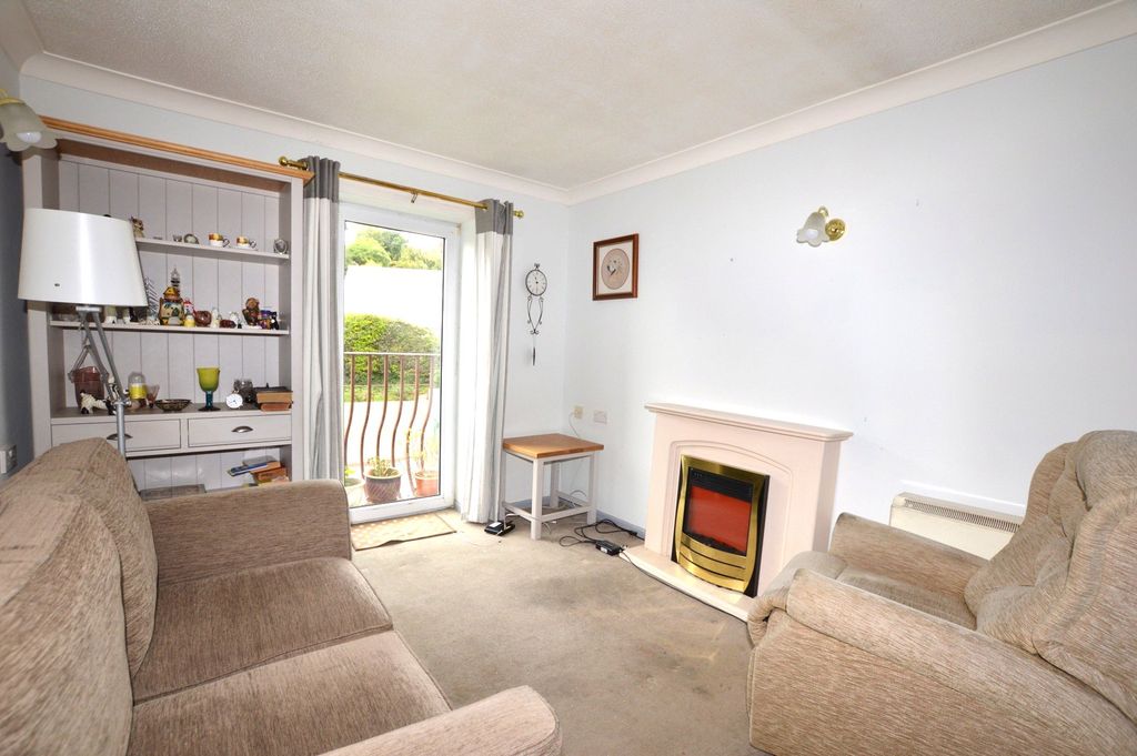 Property photo 2 of 9 Picture No. 04