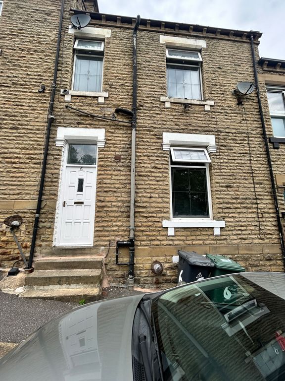 Property photo 1 of 18
