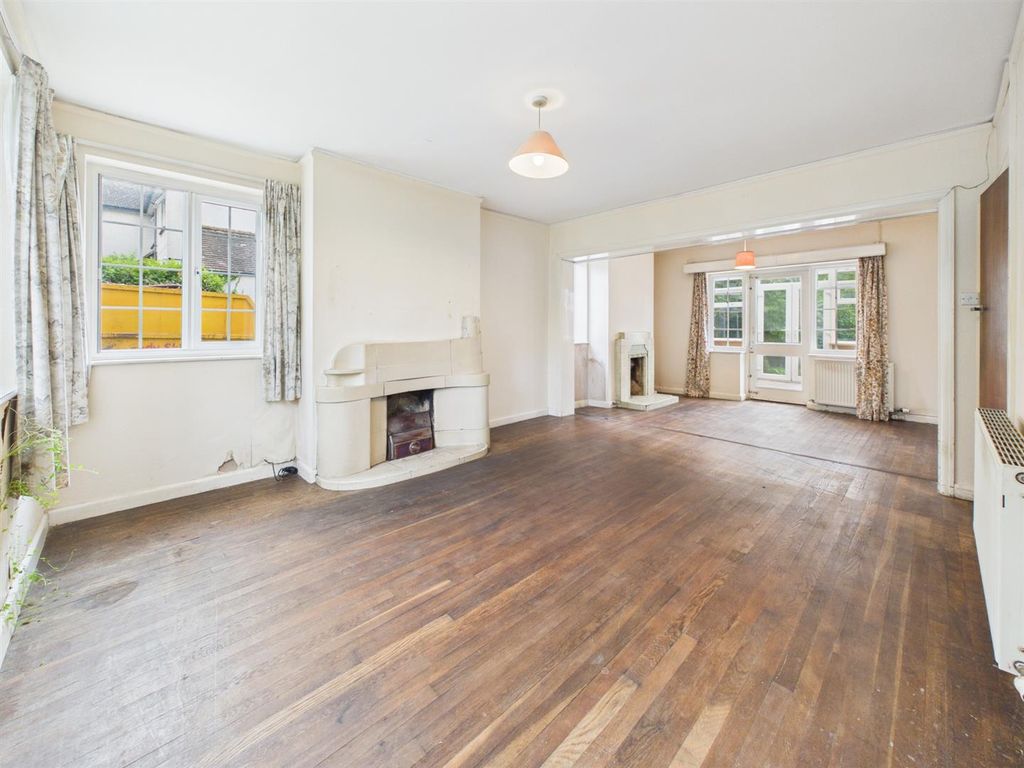 Property photo 3 of 30