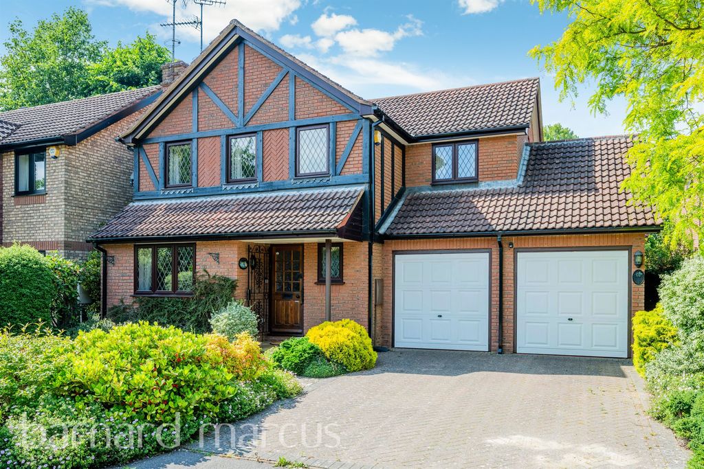 Property photo 1 of 24