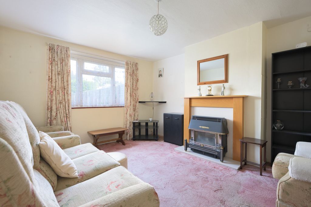 Property photo 2 of 5