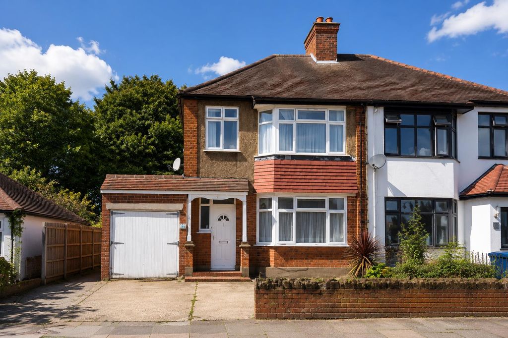 Property photo 1 of 15 652E068E-B948-41E5-B551-7Eb86590ba22.Png