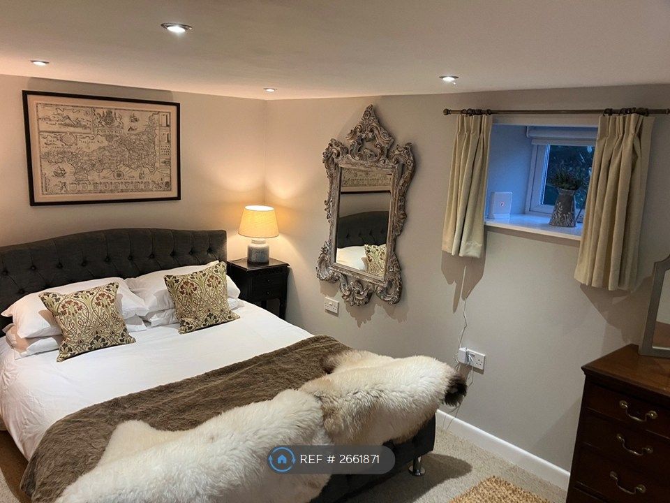 Property photo 1 of 33