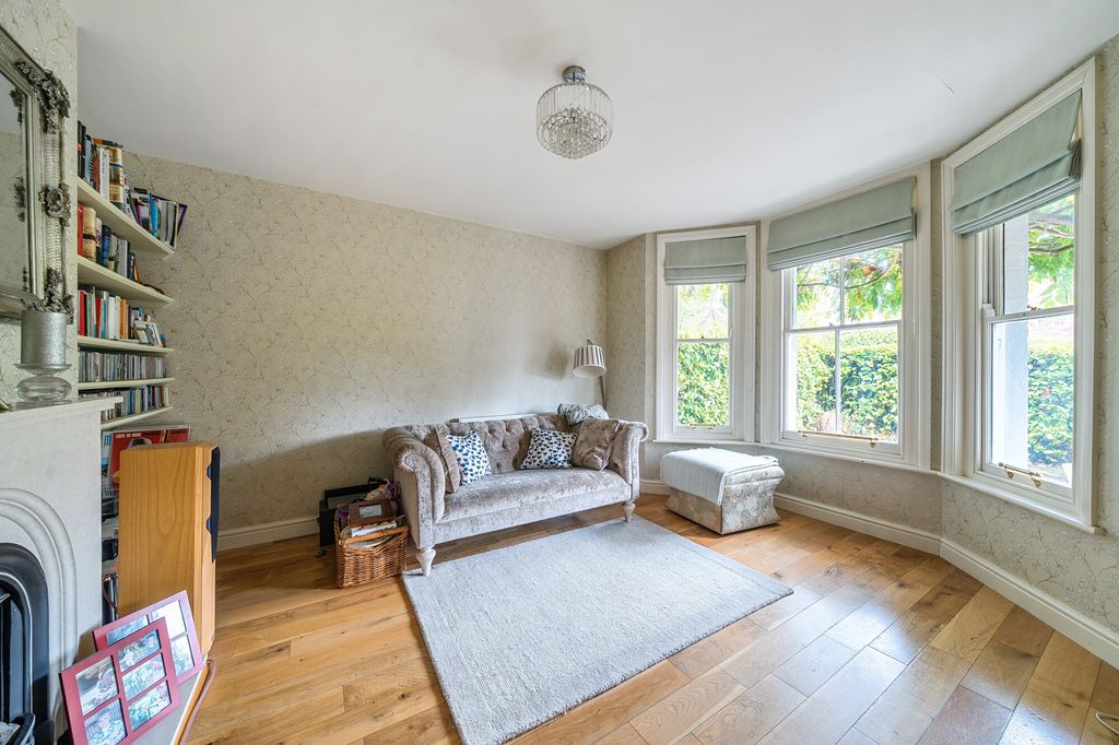 Property photo 2 of 16