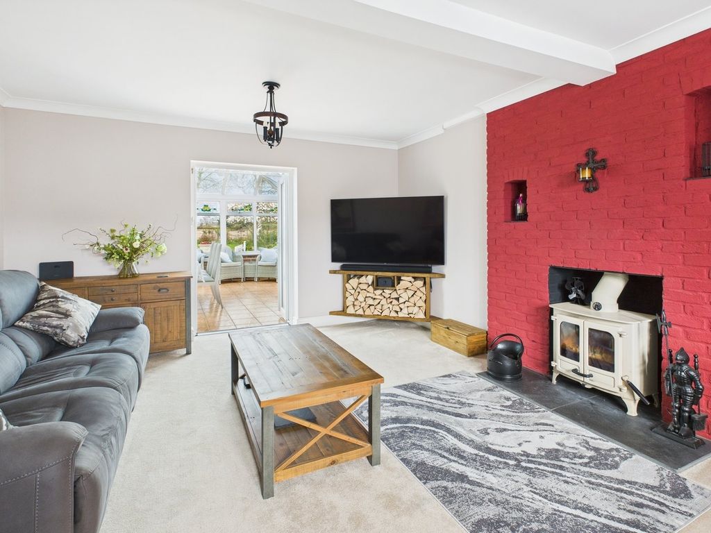 Property photo 2 of 23