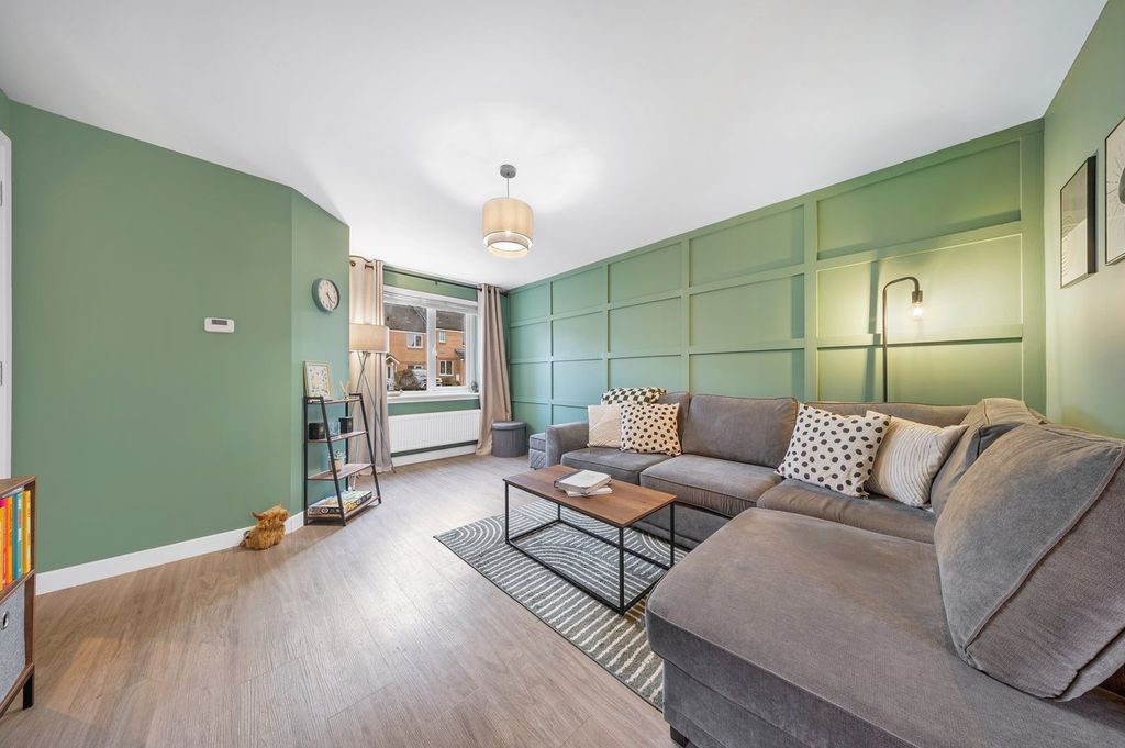 Property photo 2 of 24